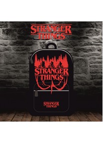 Ръчно рисувана раница STRANGER THINGS - TEAM