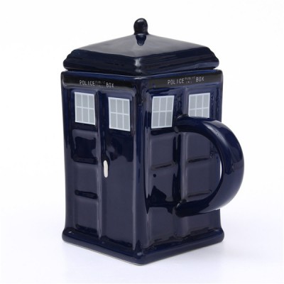 Ефектна керамична чаша на Doctor Who