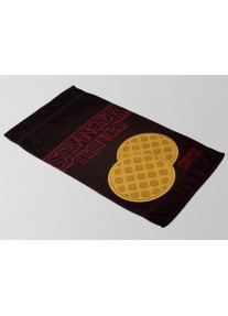 Хавлиена кърпа Stranger Things - Friends Don't Lie