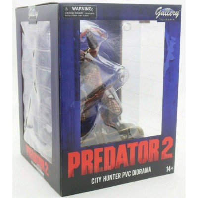 Статуетка Diamond Select Toys Gallery: Predator 2 Hunter 28 см