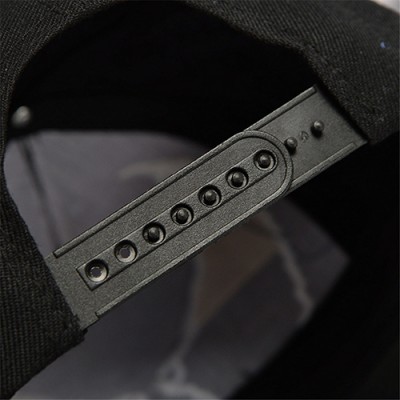 Шапка с права козирка STRANGER THINGS